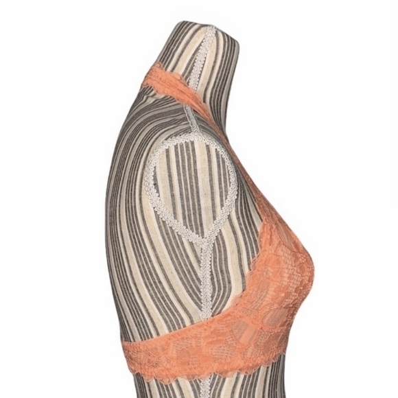 Intimately Free People Galloon Lace Halter Bra - Picture 2 of 8